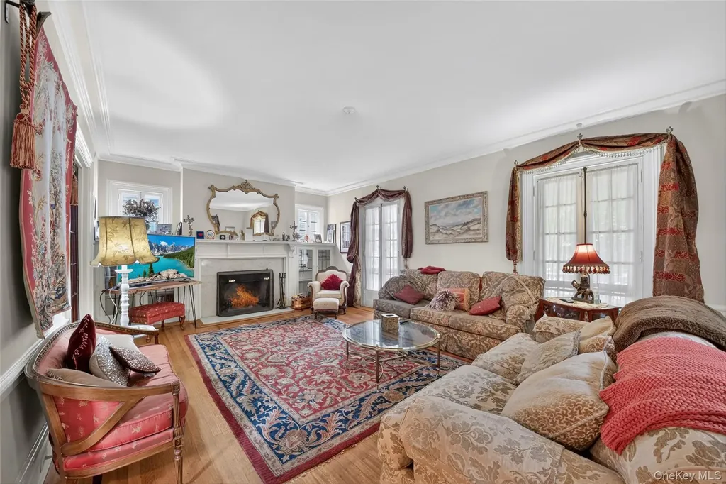 13 Garfield Place Poughkeepsie NY 12601