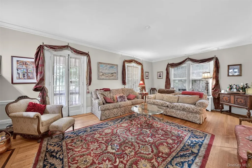 13 Garfield Place Poughkeepsie NY 12601