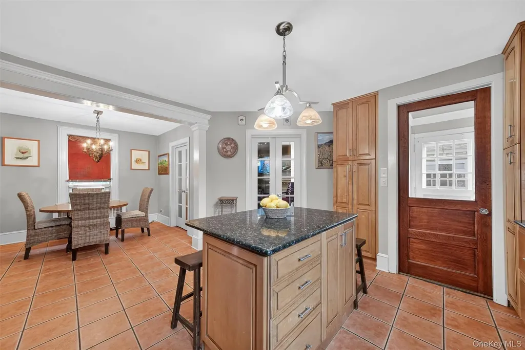13 Garfield Place Poughkeepsie NY 12601