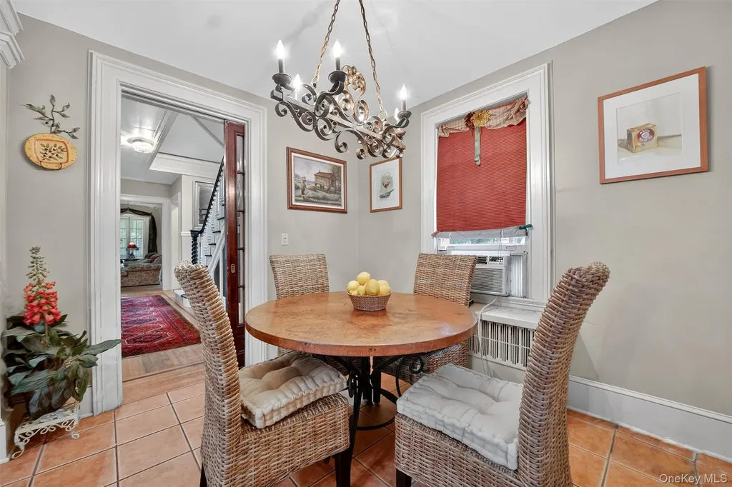 13 Garfield Place Poughkeepsie NY 12601