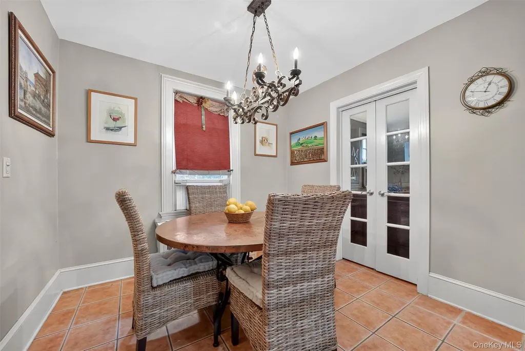 13 Garfield Place Poughkeepsie NY 12601