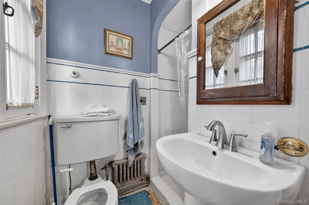 13 Garfield Place Poughkeepsie NY 12601