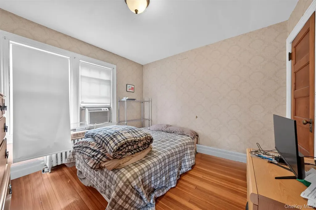 13 Garfield Place Poughkeepsie NY 12601