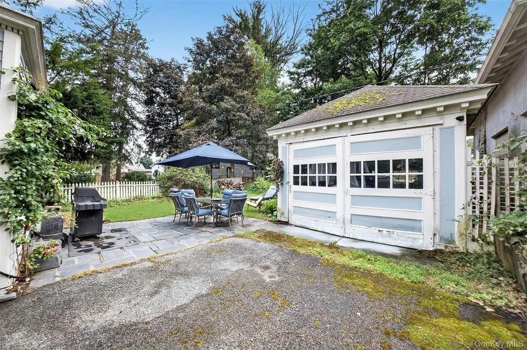 13 Garfield Place Poughkeepsie NY 12601