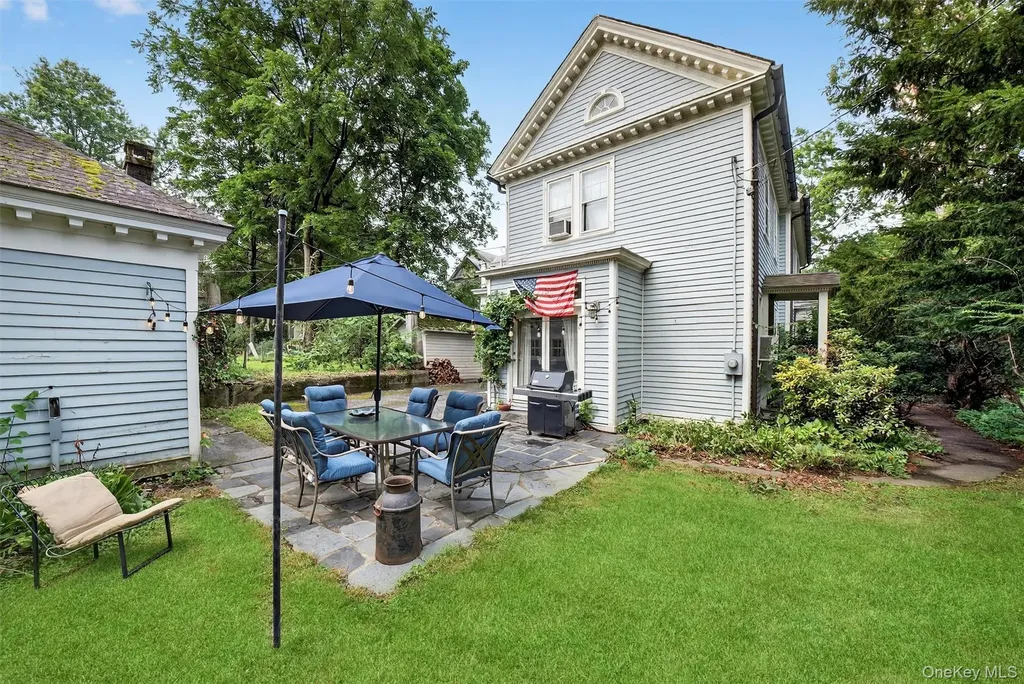 13 Garfield Place Poughkeepsie NY 12601