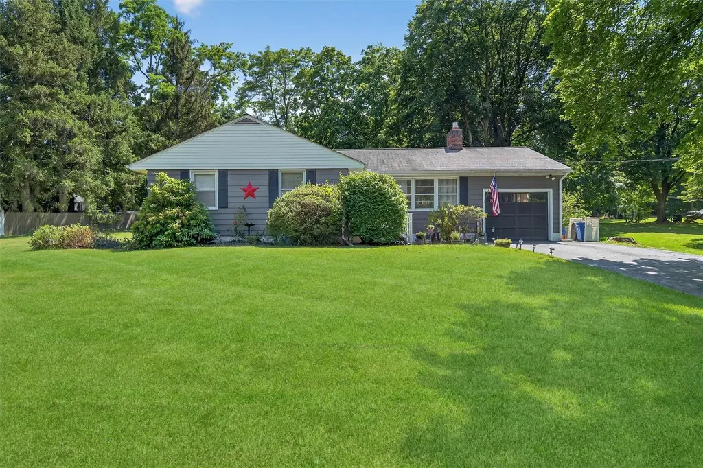 15 Cedar Lane Cornwall NY 12518