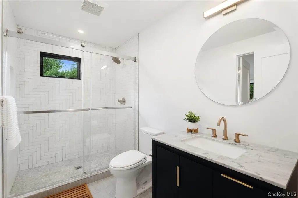 1040 Nautilus Lane Mamaroneck NY 10543