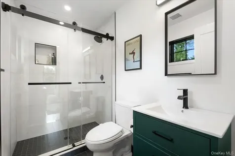 1040 Nautilus Lane Mamaroneck NY 10543