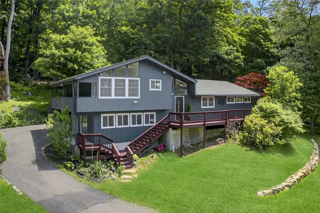 218 State Route 37 New Fairfield CT 06812