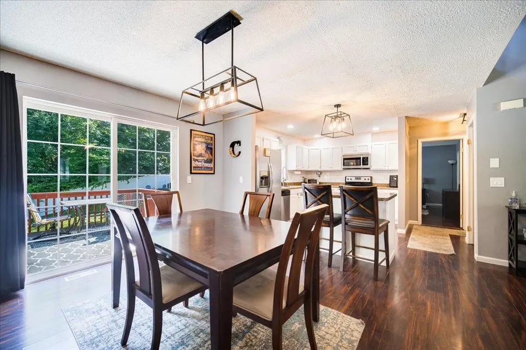 10 Lyford Lane Poughkeepsie NY 12601