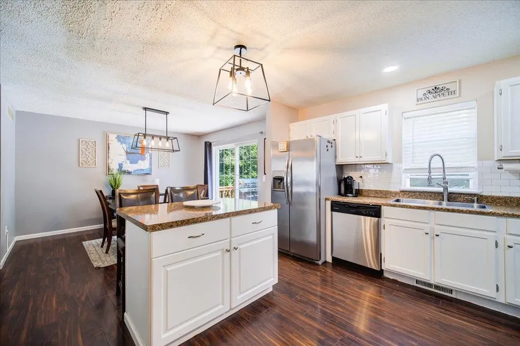 10 Lyford Lane Poughkeepsie NY 12601