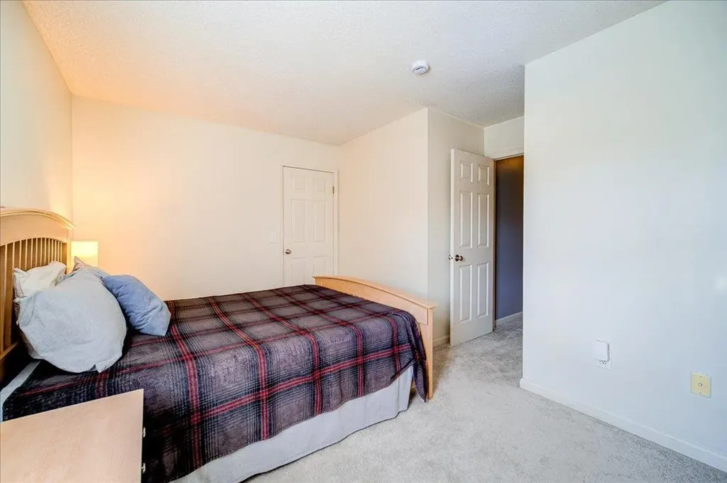 10 Lyford Lane Poughkeepsie NY 12601