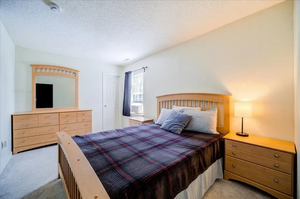 10 Lyford Lane Poughkeepsie NY 12601