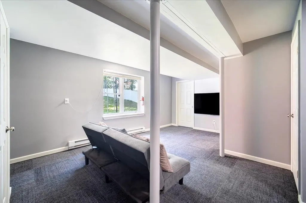 10 Lyford Lane Poughkeepsie NY 12601