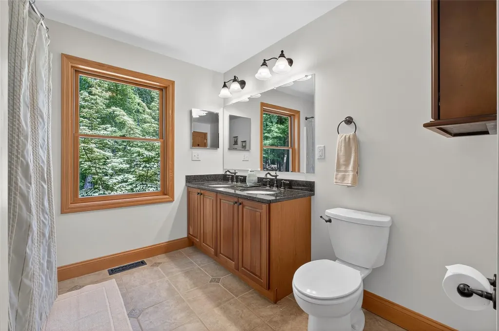 81 Soper Road New Paltz NY 12561