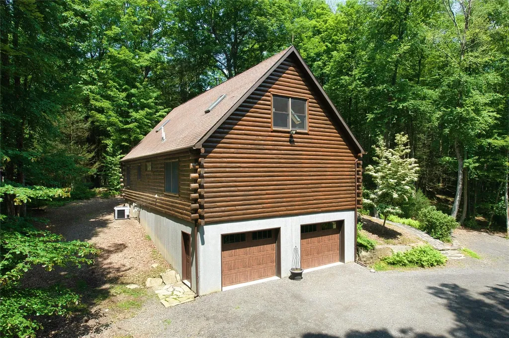 81 Soper Road New Paltz NY 12561