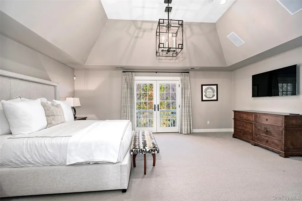 5 Sutton Farm Drive Chappaqua NY 10514