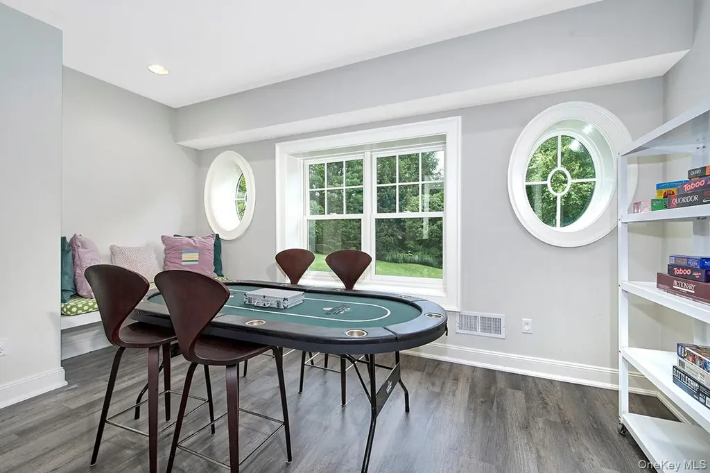 5 Sutton Farm Drive Chappaqua NY 10514