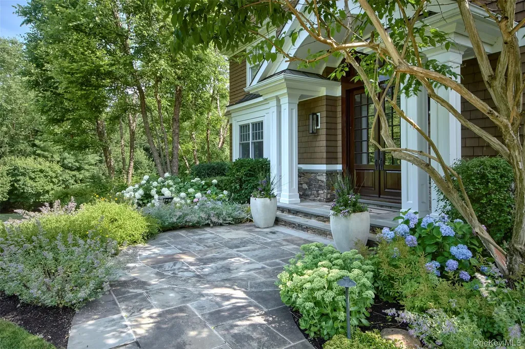 5 Sutton Farm Drive Chappaqua NY 10514