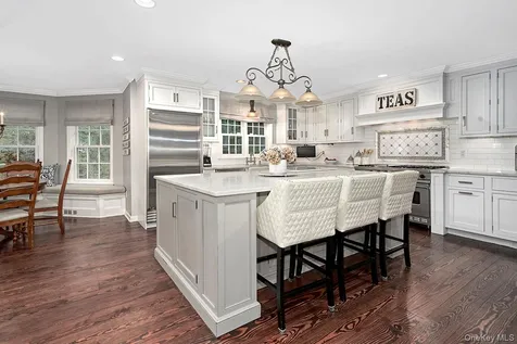 12 Brandon Drive Mount Kisco NY 10549