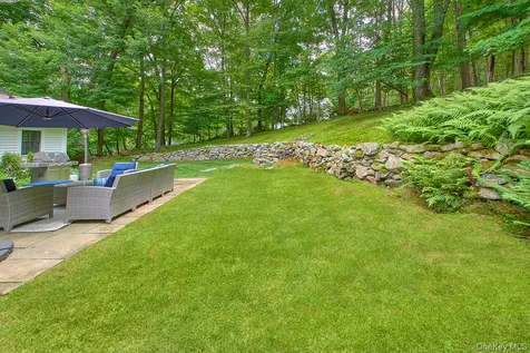 12 Brandon Drive Mount Kisco NY 10549