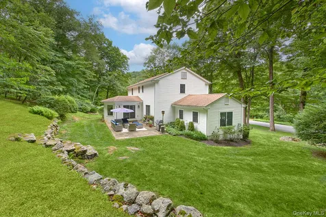 12 Brandon Drive Mount Kisco NY 10549