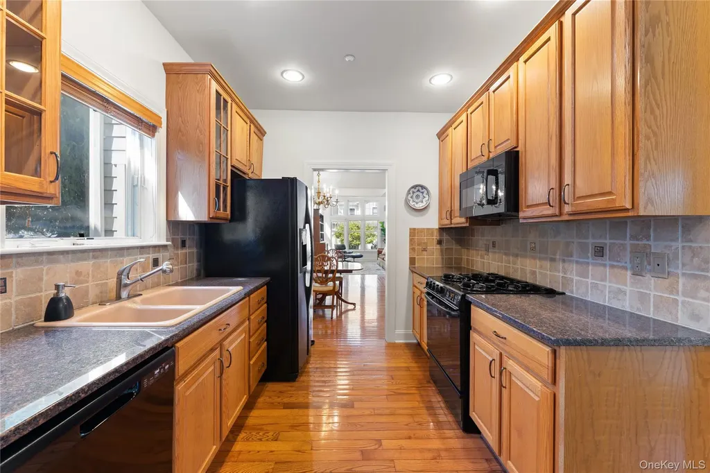 31 Hudson Drive Dobbs Ferry NY 10522