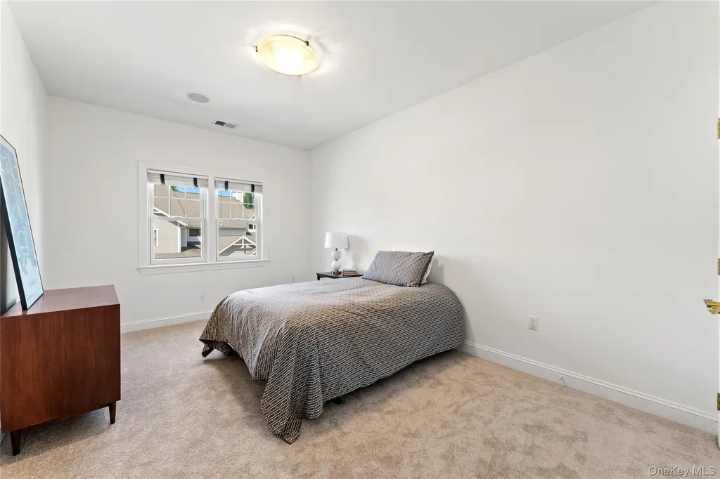 31 Hudson Drive Dobbs Ferry NY 10522