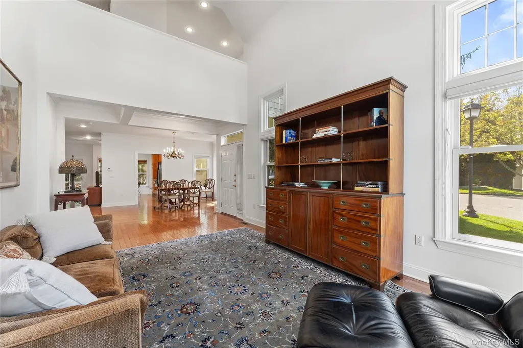 31 Hudson Drive Dobbs Ferry NY 10522