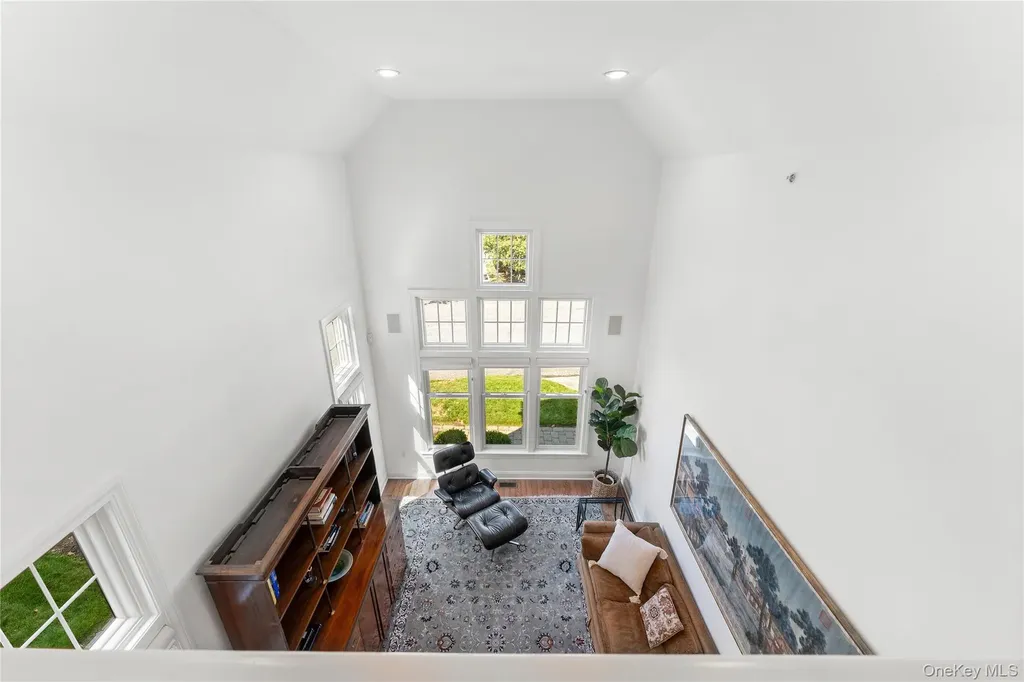 31 Hudson Drive Dobbs Ferry NY 10522