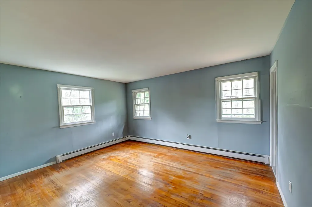 10 Valentine Road Shoreham NY 11786