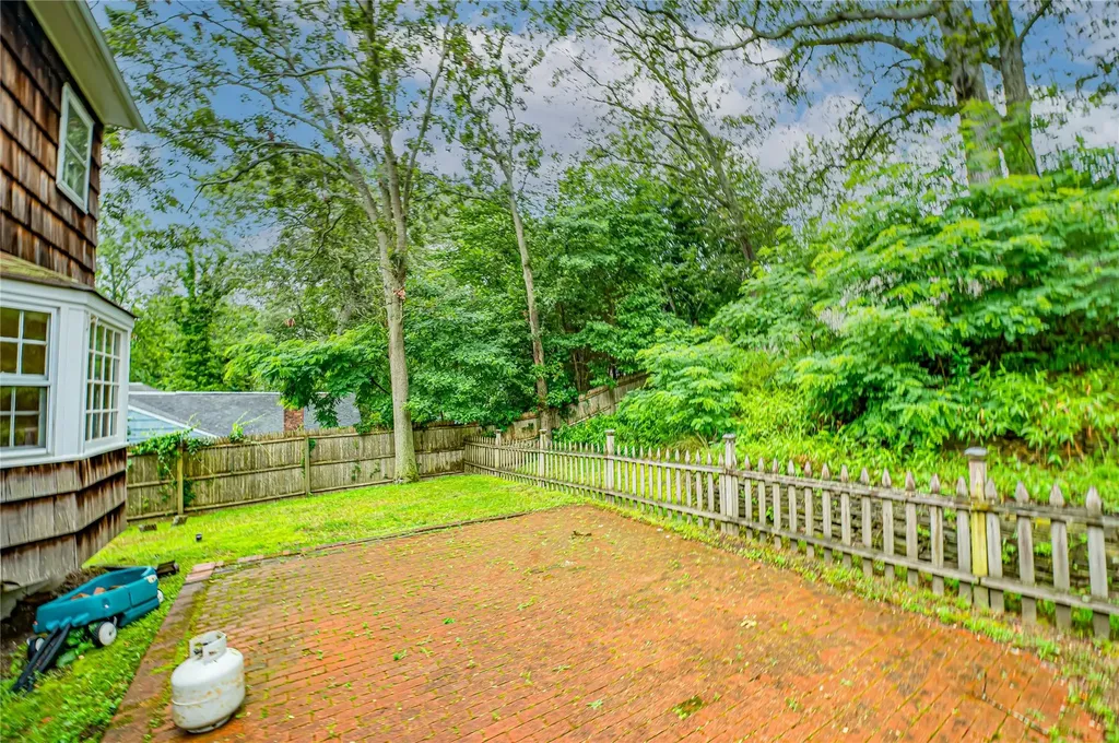 10 Valentine Road Shoreham NY 11786