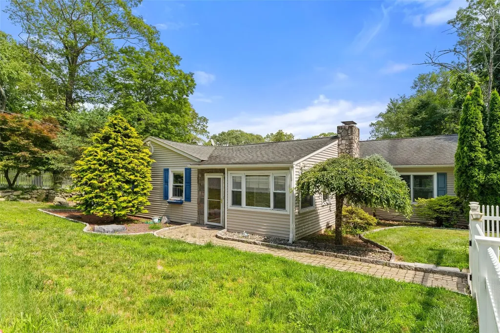 15 Cricket Lane Mahopac NY 10541