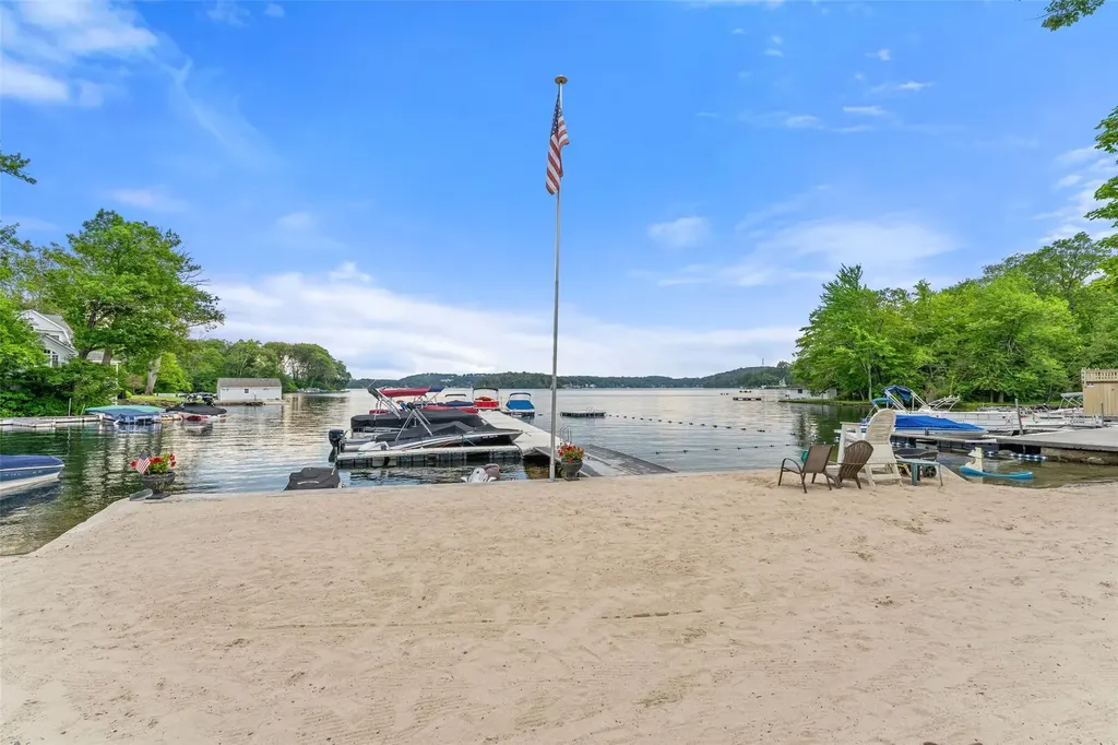 15 Cricket Lane Mahopac NY 10541