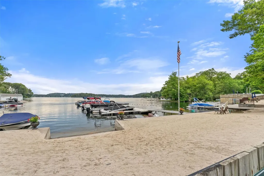 15 Cricket Lane Mahopac NY 10541