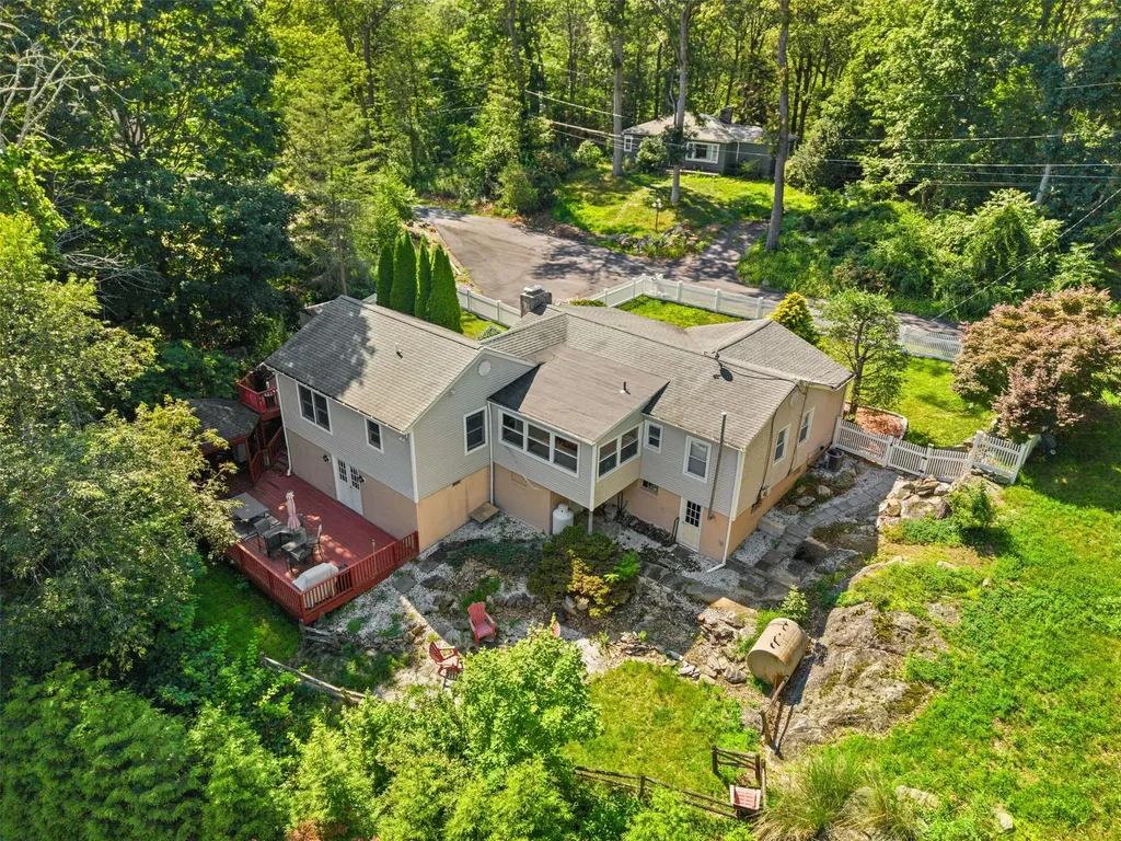 15 Cricket Lane Mahopac NY 10541