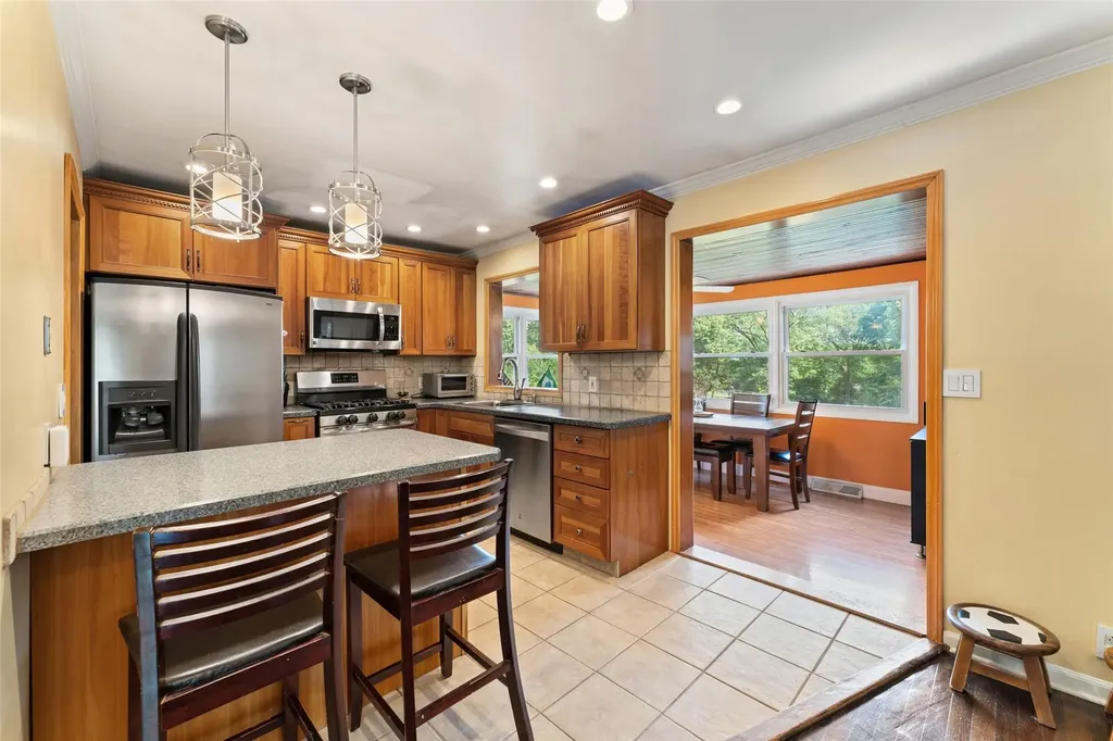 15 Cricket Lane Mahopac NY 10541