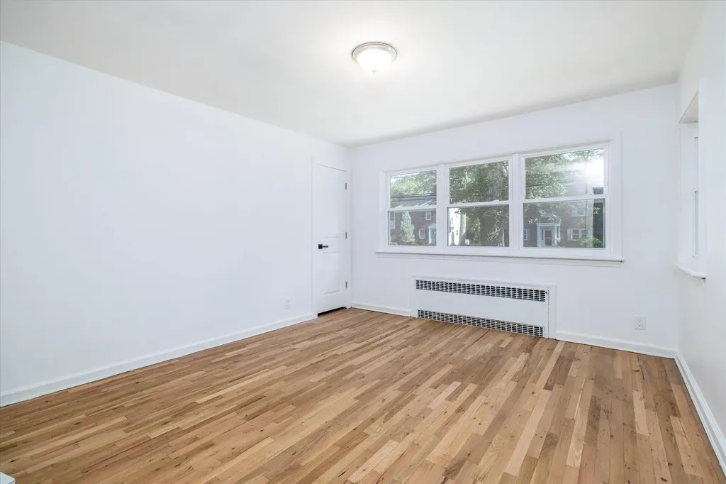 186 Prince Avenue Freeport NY 11520