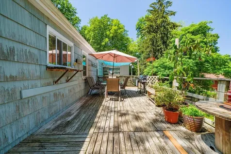 9 North Court Bayville NY 11709