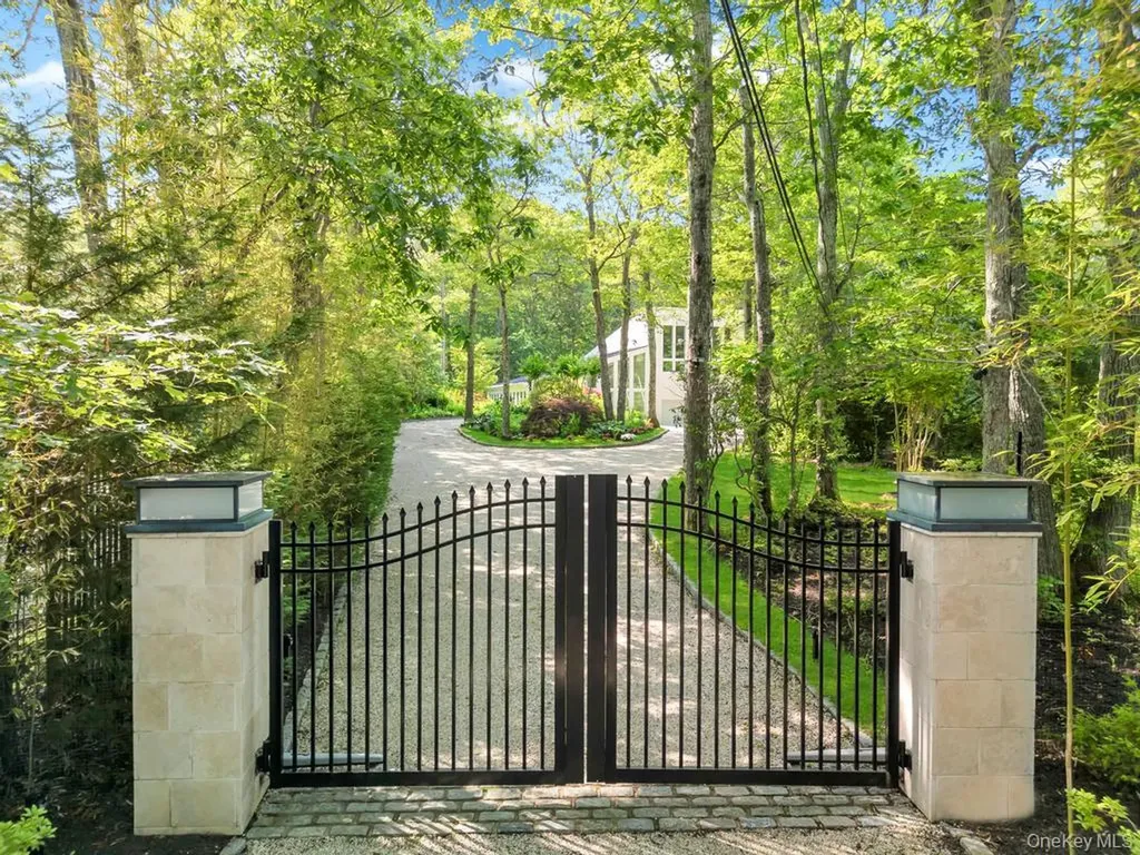 2222 Noyack Road Sag Harbor NY 11963