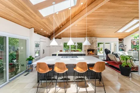 2222 Noyack Road Sag Harbor NY 11963