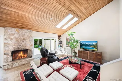 2222 Noyack Road Sag Harbor NY 11963