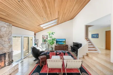 2222 Noyack Road Sag Harbor NY 11963