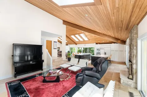 2222 Noyack Road Sag Harbor NY 11963