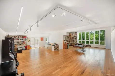 2222 Noyack Road Sag Harbor NY 11963