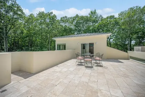 2222 Noyack Road Sag Harbor NY 11963
