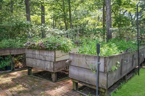 2222 Noyack Road Sag Harbor NY 11963