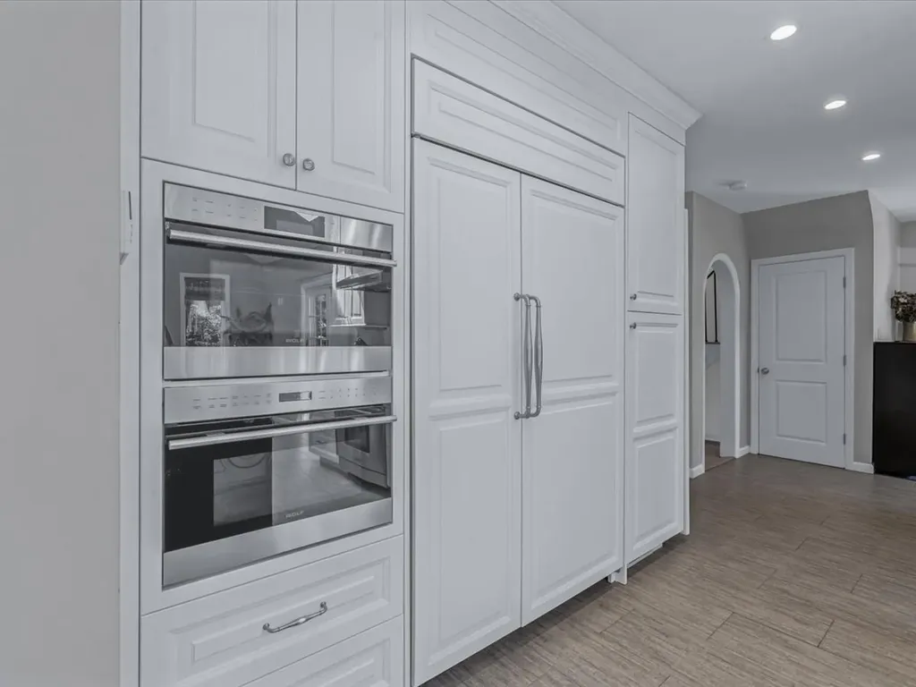 44 Mountain Cut Manhasset NY 11030