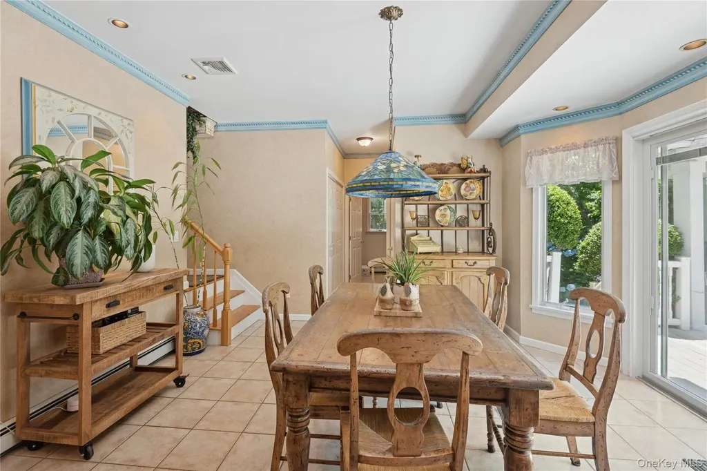7 Orient Avenue Northport NY 11768