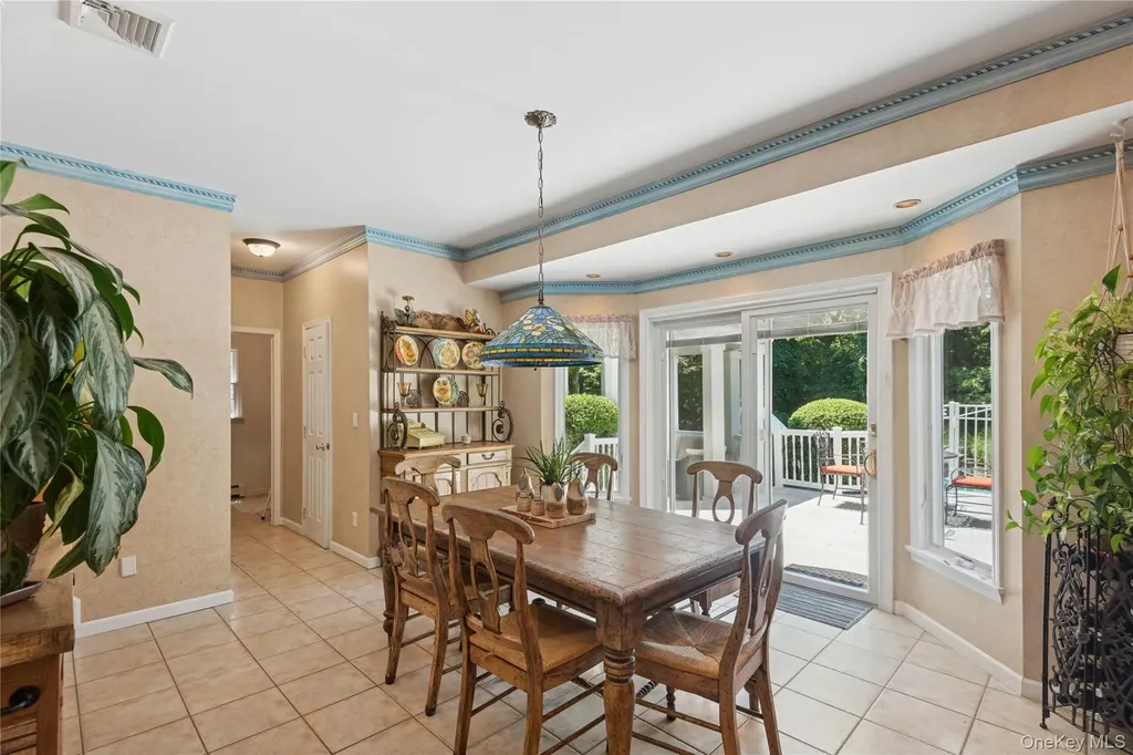 7 Orient Avenue Northport NY 11768